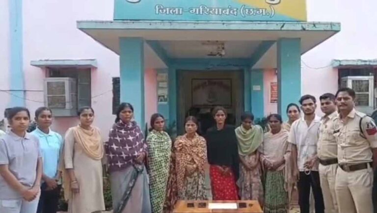 CG में महिला चोर गैंग पर शिकंजा, नागपुर की 7 महिलाएं गिरफ्तार; मंदिरों में गहने-पर्स करती थीं पार