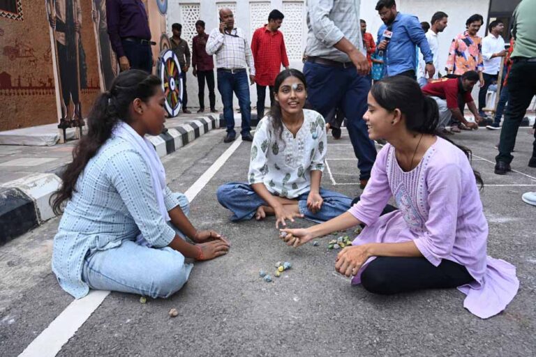CM हाउस में दिखी गांव की झलक, हरेली पर सजे हल-नांगर और राउत नाचा पर थिरके गुरु खुशवंत साहेब