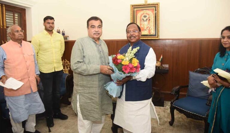 केन्द्रीय मंत्री ने डीपीआर तैयार करने अधिकारियों को दिए निर्देश