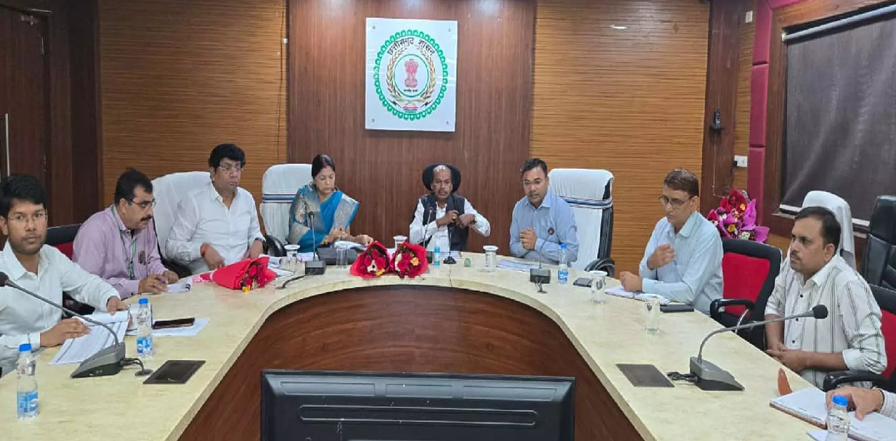 CG : नियमित फील्ड निरीक्षण कर, की जाए योजनाओं की प्रभावी मॉनिटरिंग: उपाध्यक्ष वर्मा …