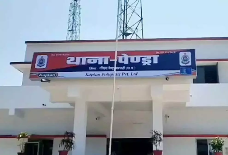 CG : स्कॉर्पियो से किया था एक्सीडेंट, शिक्षा विभाग का कर्मचारी सस्पेंड …
