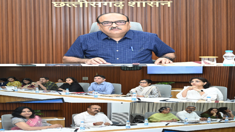 मुख्य सचिव ने बच्चों के लिए स्वास्थ्य कार्यक्रमों को लेकर यूनिसेफ और विभिन्न विभागों के अधिकारियों की संयुक्त बैठक ली ...