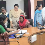 CG : जिला पंचायत CEO अनुपमा आनंद ने कलेक्टर जनदर्शन में आमजनों की सुनी समस्याएं …