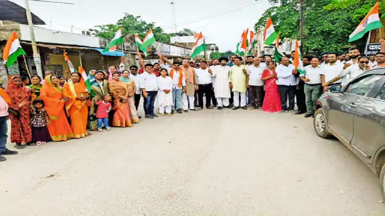 राजनांदगांव : राष्ट्रप्रेम को मजबूत करने निकाली रैली …