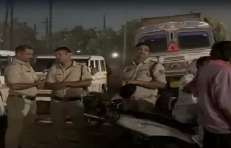 CG : क्रेन से लोहे की प्लेट गिरी, भिलाई के प्लांट में काम कर रहे मजदूर की मौत, हंगामा हुआ …