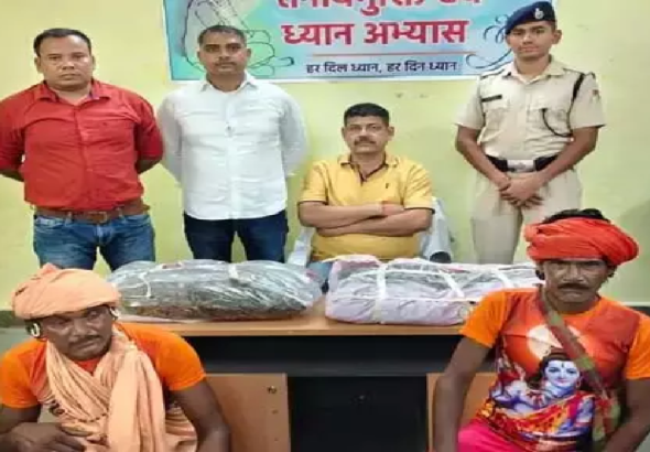 CG : साधु के भेष में पोटलियों में छिपाकर ले जा रहे थे गांजा, 2 गिरफ्तार …