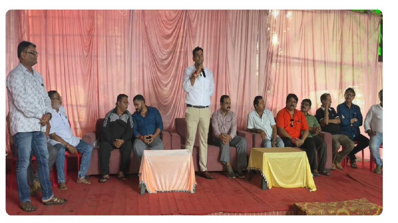 CG : बंगाली समाज के पदभार ग्रहण समारोह में शामिल हुए सांसद बघेल और विधायक यादव …