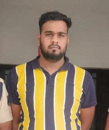 पेंड्रारोड न्यायालय ने सुनाई 3-3 साल की सजा, प्रत्येक पर 10 हजार रुपये का जुर्माना।