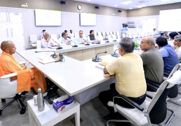 वरुण बेवरेजेस, अमूल, आईटीसी, बालाजी वेफर्स और हल्दीराम जैसे बड़े ब्रांड्स ने यूपी पर जताया भरोसा