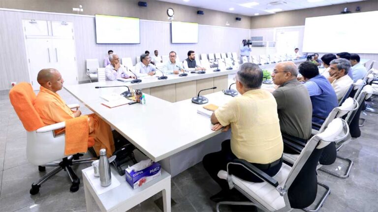 वरुण बेवरेजेस, अमूल, आईटीसी, बालाजी वेफर्स और हल्दीराम जैसे बड़े ब्रांड्स ने यूपी पर जताया भरोसा