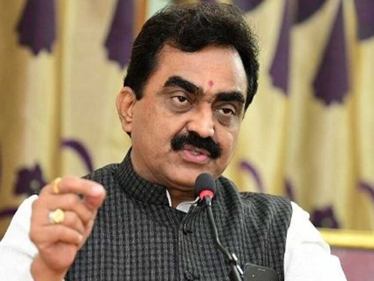 वैकल्पिक मार्गों पर मरम्मत, संकेतक व्यवस्था सुनिश्चित करने के निर्देश
