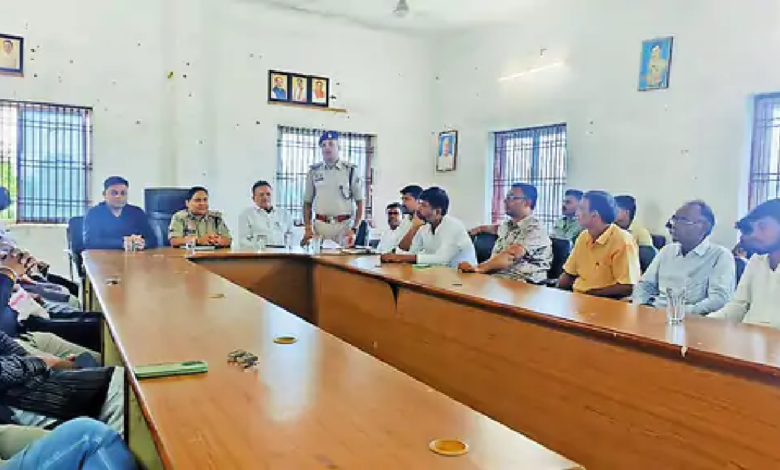 राजनांदगांव : डीजे में तेज आवाज व फूहड़ गानों पर रोक, शाम 4 से 11 बजे तक विसर्जन…