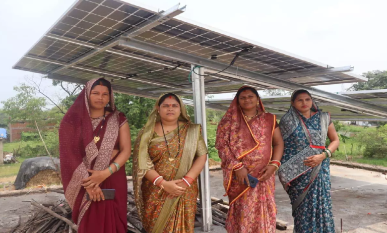 CG : बिहान की सोलर दीदियों ने बढ़ाया आत्मनिर्भरता की ओर कदम…