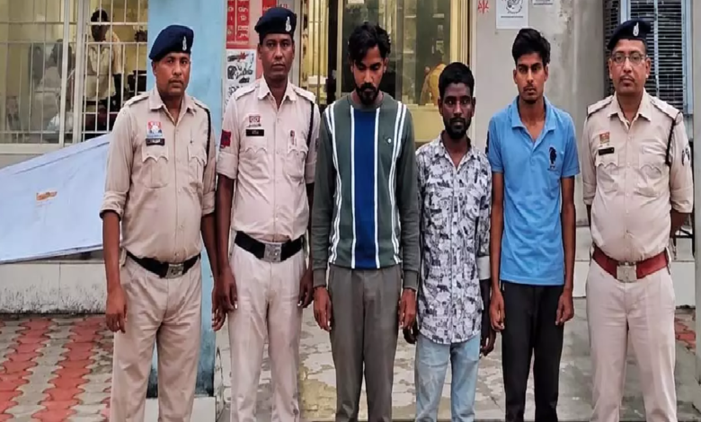 CG : बाबा साहब की प्रतिमा क्षतिग्रस्त करने वाले 4 आरोपी गिरफ्तार…