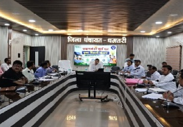 CG : हर पात्र परिवार तक सौर ऊर्जा, हर श्रमिक तक शासन की योजनाओं का लाभ…