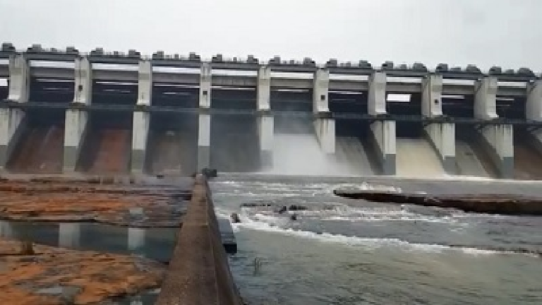 CG : बांधों में बढ़ता जलस्तर, गंगरेल से 4 हजार क्यूसेक पानी छोड़ा गया…
