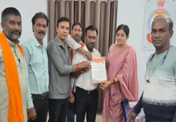 राजनांदगांव : गौमाता की सुरक्षा के लिए स्थायी व्यवस्था की मांग…