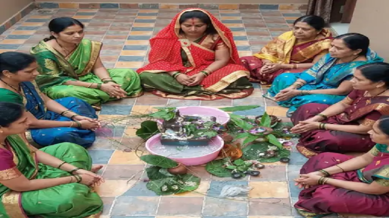 राजनांदगांव : ग्रामीण महिलाओं ने संतान के लिए रखा व्रत…