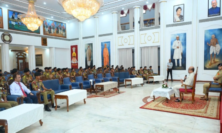 CG : राज्यपाल ने सैनिक स्कूल के छात्रों से किया संवाद, दिए सफलता के मंत्र…