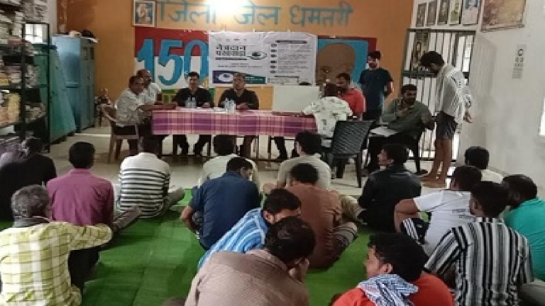 CG : राष्ट्रीय अंधत्व नियंत्रण कार्यक्रम : जिला जेल में बंदियों का नेत्र परीक्षण …