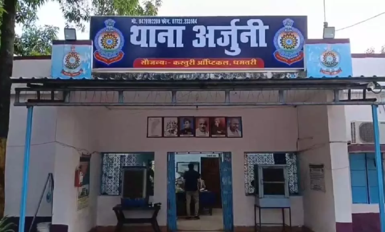 CG : आधी रात मिली खून से लथपथ लाश, युवक की बेरहमी से हत्या …