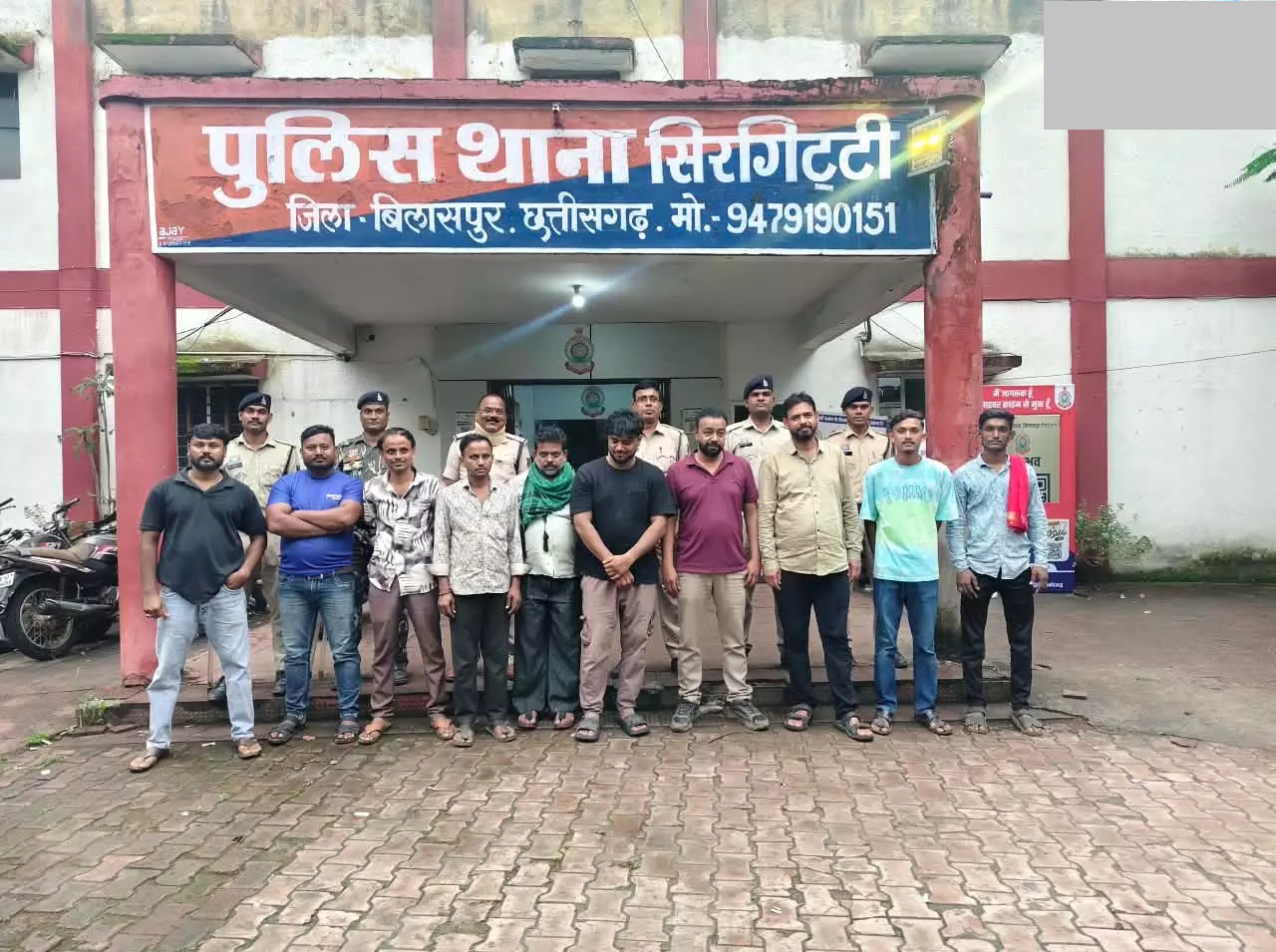 CG : अवैध कबाड़ दुकानों पर पुलिस का शिकंजा, 10 संचालकों पर कार्रवाई …