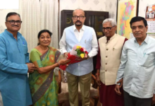 CG : राज्यपाल रमेन डेका से छत्तीसगढ़ी भाषाविदों ने की भेंट…