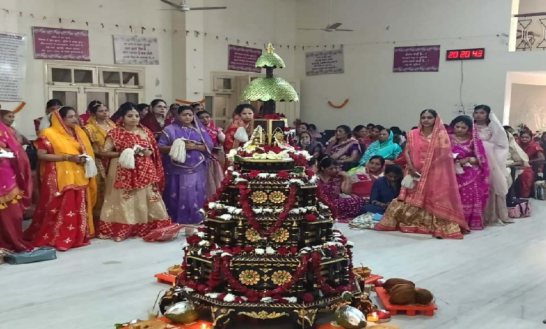 CG : विवेकानंद नगर में 50 दिन की तपस्या पूर्ण करने वाले 45 तपस्वियों का शाही पारणा…