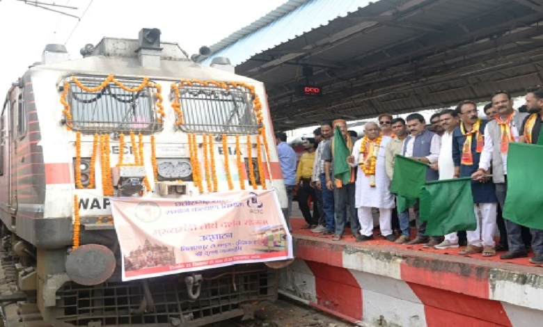 CG : मथुरा-वृंदावन के लिए 800 वरिष्ठ यात्रियों का जत्था रवाना …