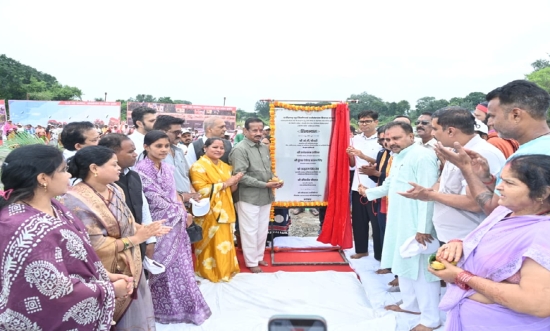 सेवा संकल्प अभियान : खर्राघाट में 29.99 करोड़ के विकास कार्यों का भूमिपूजन ...