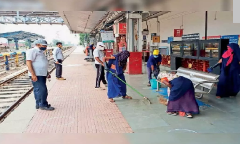 CG : RPF राइजिंग डे की तैयारी तेज, 4 करोड़ से संवारा जा रहा रेलवे स्टेशन …