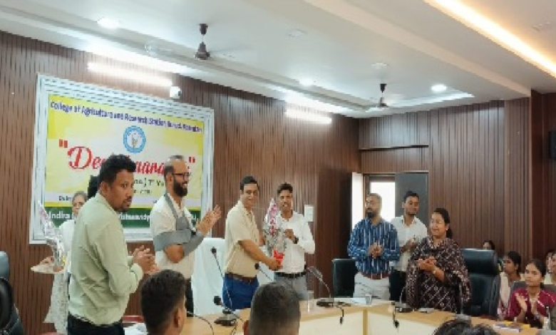 CG : गांव की मिट्टी से वैश्विक मंच तक : दीपक गौराहा ने विद्यार्थियों को सुनाई सफलता की कहानी…