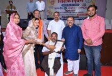 राजनांदगांव : मुख्यमंत्री शिक्षा गौरव अलंकरण से सम्मानित हुए शिक्षक रोहित साहू…