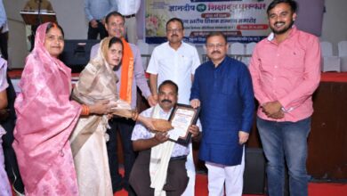 राजनांदगांव : मुख्यमंत्री शिक्षा गौरव अलंकरण से सम्मानित हुए शिक्षक रोहित साहू…