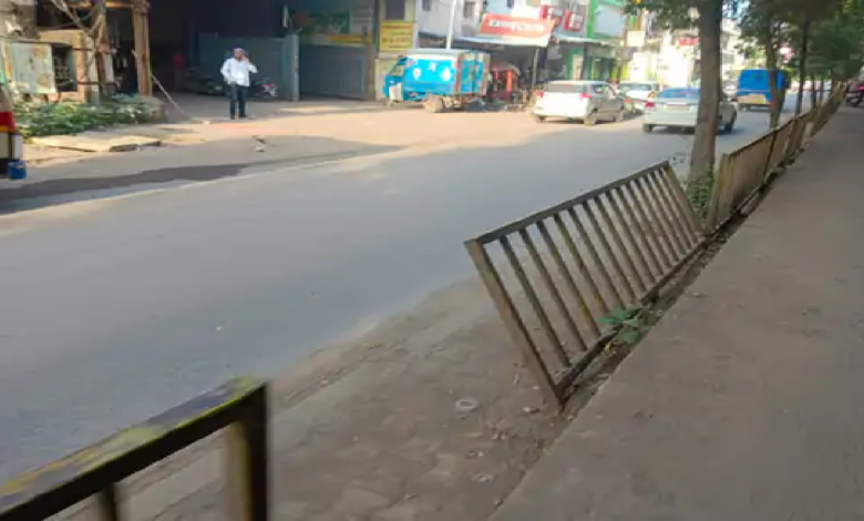 राजनांदगांव : क्षतिग्रस्त हुई रेलिंग की मरम्मत नहीं, खतरा बढ़ा…