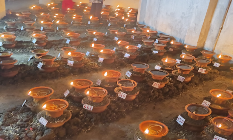 राजनांदगांव : देश-विदेश के भक्तों ने मंदिर में प्रज्वलित की आस्था की ज्योत...