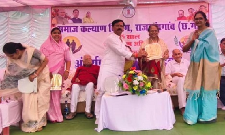 राजनांदगांव : समता वृद्धाश्रम में मनाया गया अंतर्राष्ट्रीय वृद्धजन दिवस…