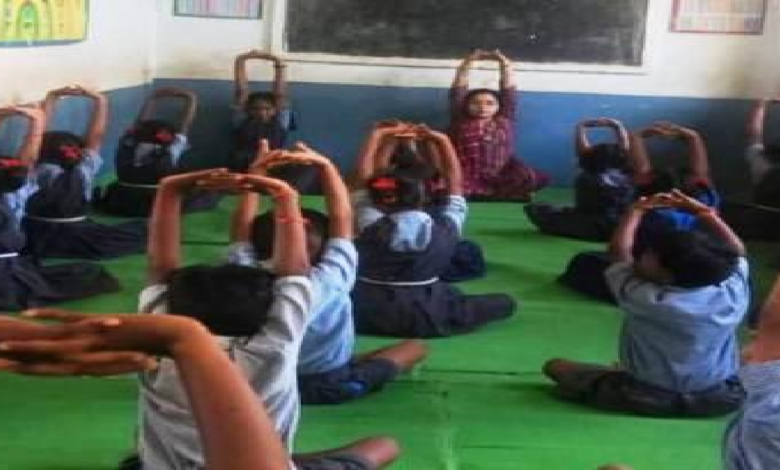 राजनांदगांव : सेवा संकल्प अभियान : महरूम प्राथमिक विद्यालय में योग अभ्यास व स्वास्थ्य जागरूकता शिविर संपन्न...
