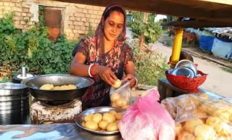 राजनांदगांव : महतारी वंदन योजना की राशि से आशा विश्वकर्मा ने शुरू किया गुपचुप का व्यवसाय...