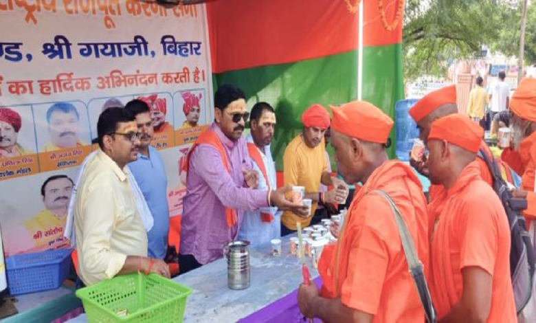 राजनांदगांव : पदयात्रियों की सेवा में आगे आई राजपूत करणी सेना, सेवा भाव से कर रही सहयोग...