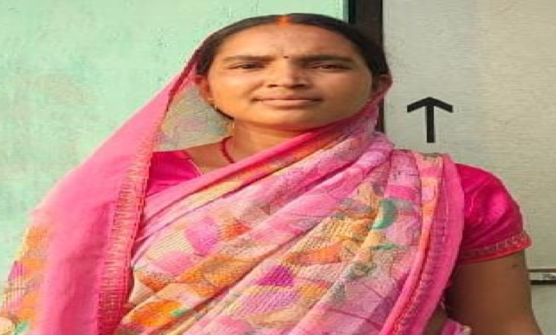 CG : कहानी सेवा की : शौचालय और उज्ज्वला योजना से संजू के परिवार को मिली सुविधा