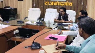 राजनांदगांव : क्वांर नवरात्रि पर डोंगरगढ़ में आयोजित मेला में स्वास्थ्य व्यवस्था के संबंध में निजी अस्पताल संचालकों एवं चिकित्सकों की बैठक संपन्न...