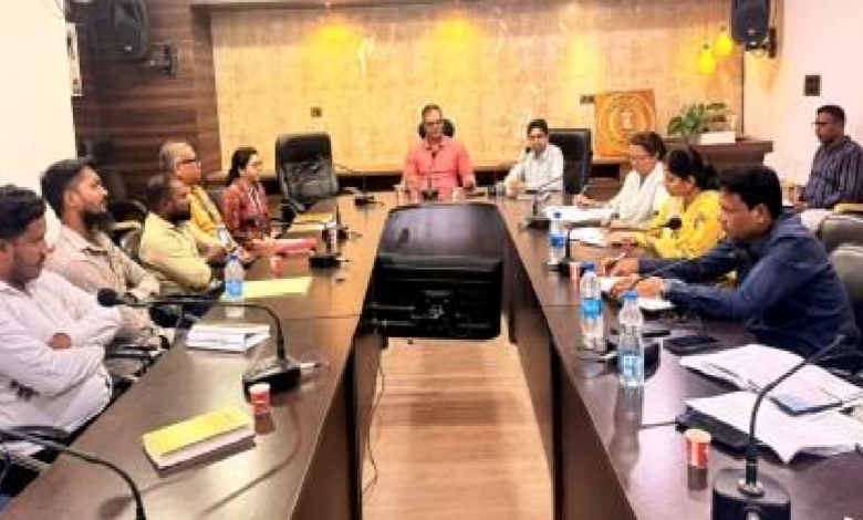 CG : पीएम सूर्य घर मुफ्त बिजली योजना की प्रगति में तेजी लाएं, लापरवाही बरतने वाले वेंडर्स पर होगी कार्रवाई : कलेक्टर कुन्दन …