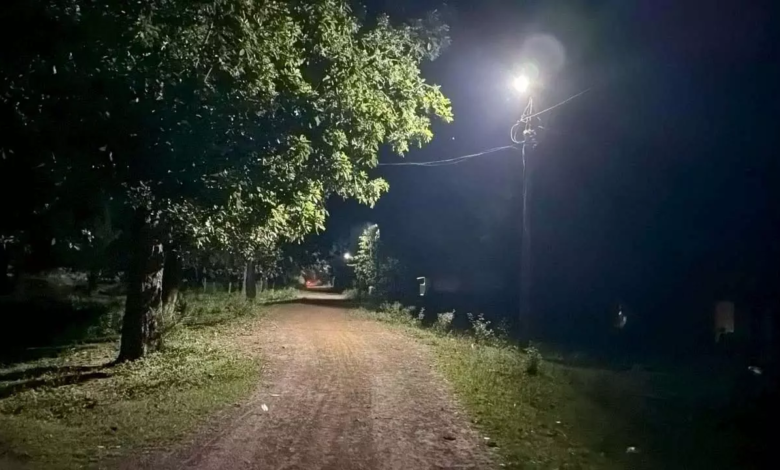 CG : सेवा की कहानी: मुख्यमंत्री हेल्पलाइन पर एक कॉल से दूर हुआ गांव का अंधेरा …