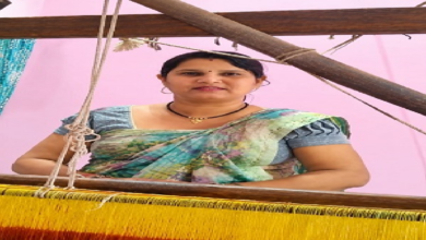 राजनांदगांव : बुनकर आवास सह वर्कशेड योजना से लोकेश्वरी साहू को पक्का आवास बनाने के लिए मिली आर्थिक सहायता …