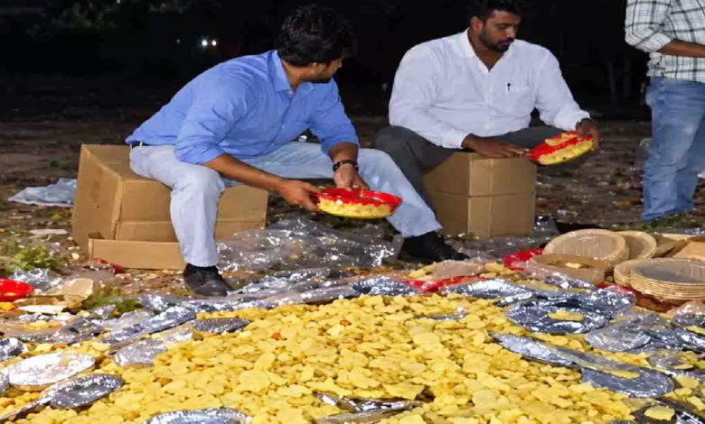 CG : भिलाई में मिठाई फैक्ट्रियों पर छापा, 2500 किलो मिठाई और 1000 लीटर दूध नष्ट …