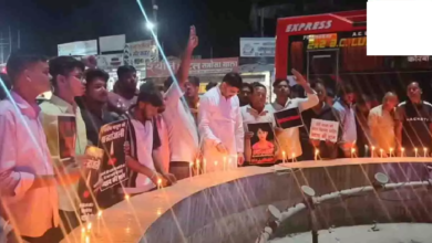 CG : कोरबा में 7 साल की मासूम से दुष्कर्म और हत्या के विरोध में कैंडल मार्च, फांसी की मांग …