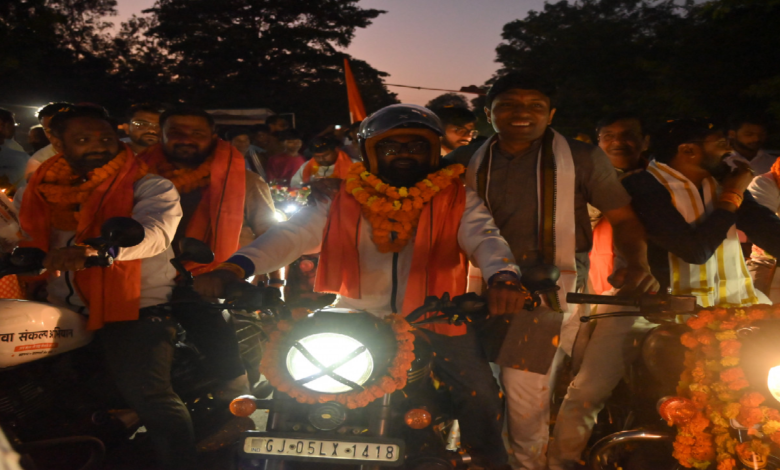 जन सेवा से राष्ट्र सेवा के 25 वर्ष का संदेश लेकर पहुंची बाइक रैली, स्वास्थ्य एवं कृषि मंत्री ने किया भव्य स्वागत ...